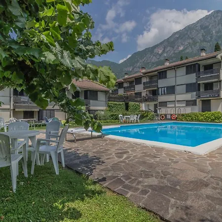 Blu Al Lago Lierna