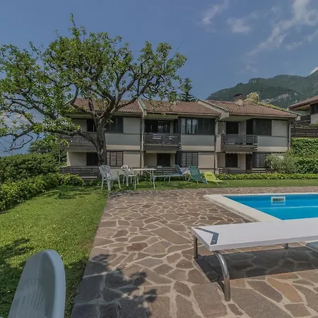 Апартаменты Blu Al Lago